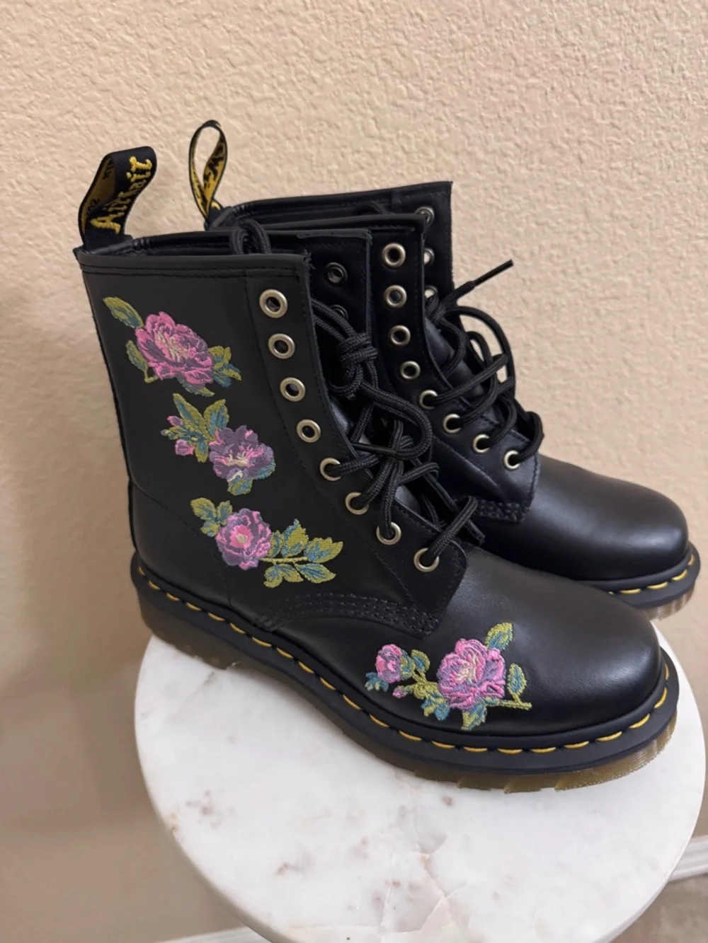 Women DR MARTENS 1469 Vonda II Embroidered floral rose whimsical leather boots 6 - Picture 2 of 9